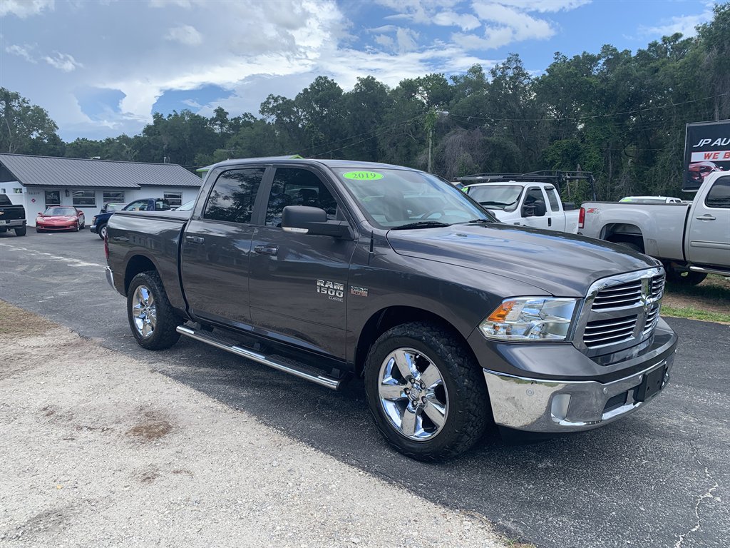 ram ram 1500 classic 2019 1C6RR6LT2KS526098 image ram ram 1500 classic 2019 1C6RR6LT2KS526098 image